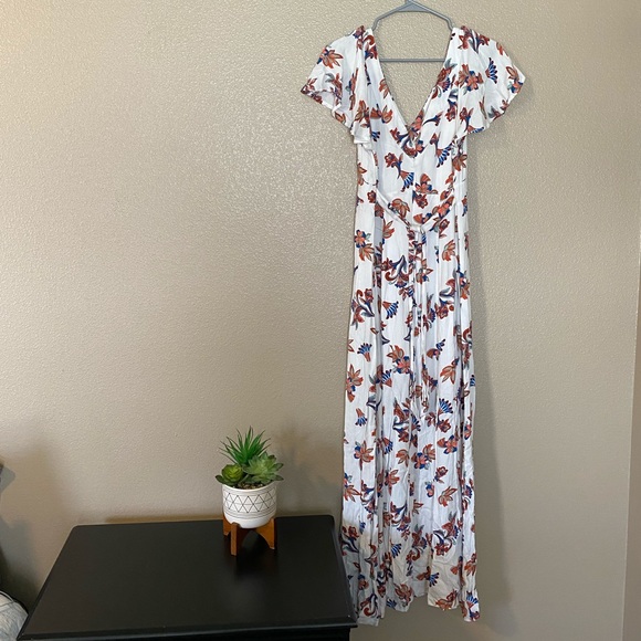 Charlotte Russe Maxi dress - Picture 2 of 3